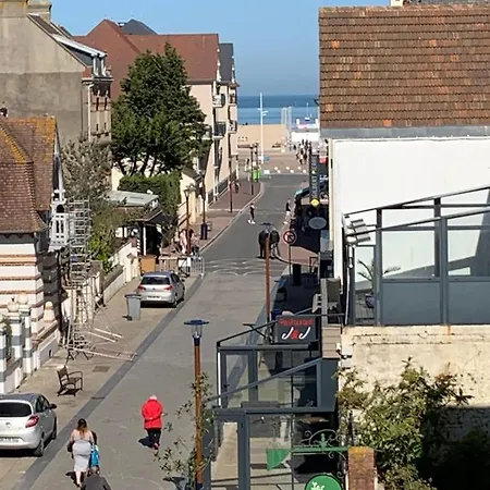 Le Cosy Riva Bella מלון 2*